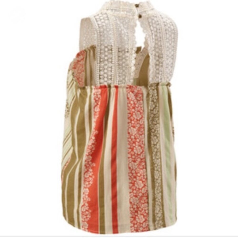 CABI Top - Picture 2 of 12